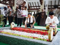 Kapolri Kenang Jejak Reformasi Gus Dur Melalui Ziarah di Tebuireng Jelang Hari Bhayangkara ke-80
