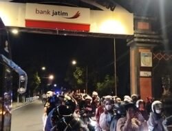 Tembok Penyekatan Polsek Tarokan: Pisahkan Dua Arus Perguruan Silat dalam Skenario Pengamanan Ketat